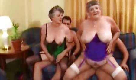 Kerl mit Schnurrbart pflügt vollbusige Blondine im freie erotische sex filme Büro